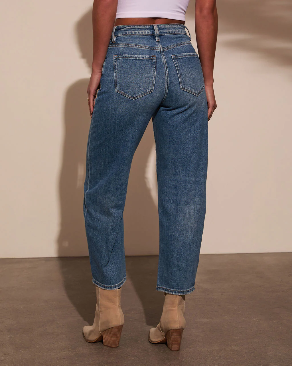 Annalisse Mid Rise Barrel Jeans