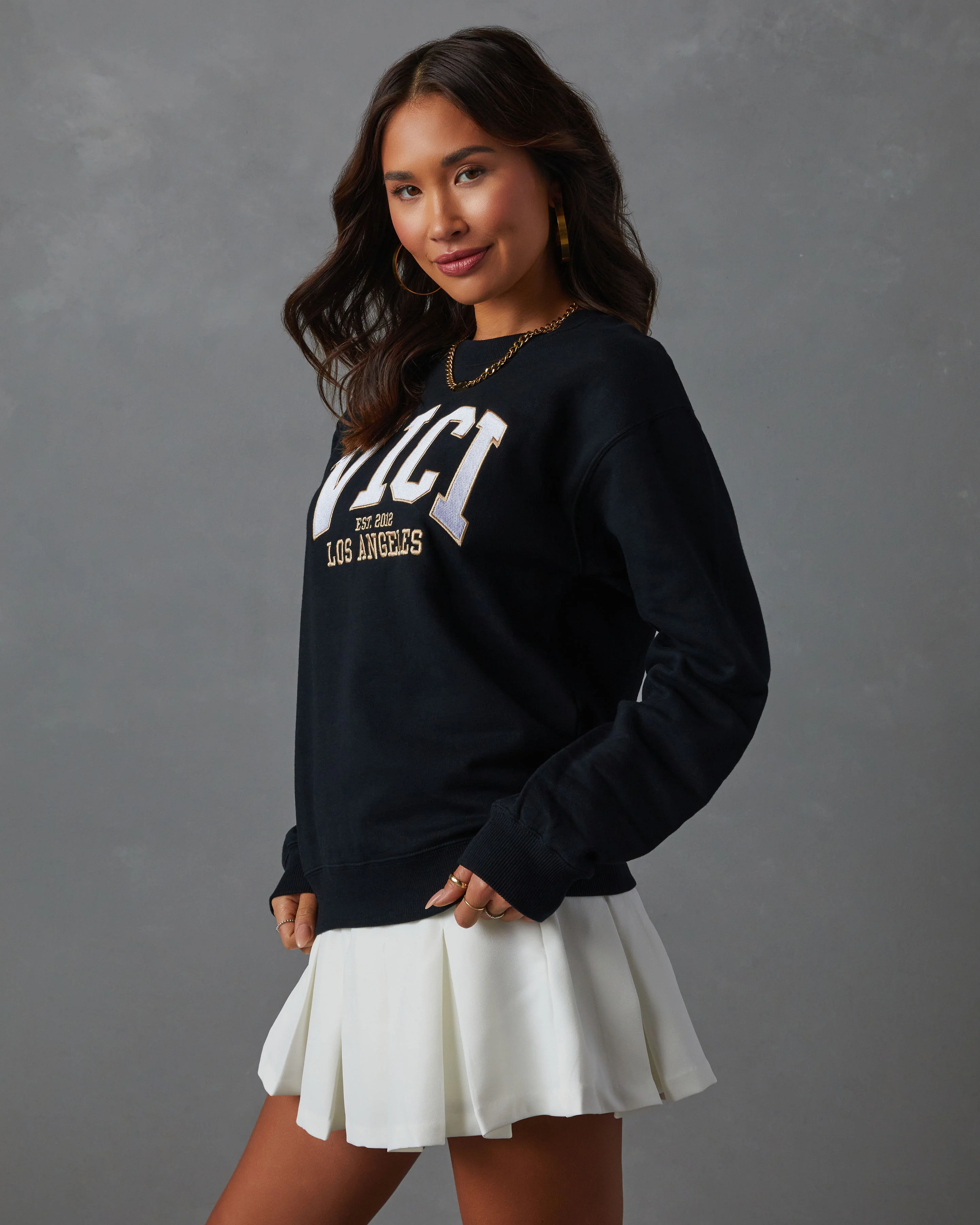 VICI Logo Crew Neck Sweatshirt