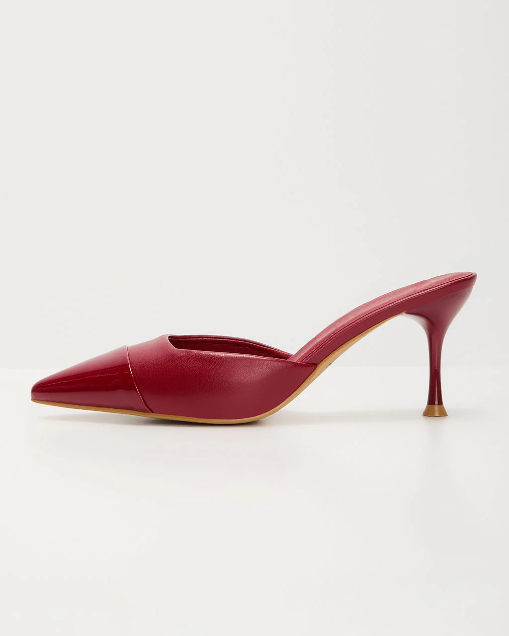 Love Affair Two Tone Pointed Toe Mule