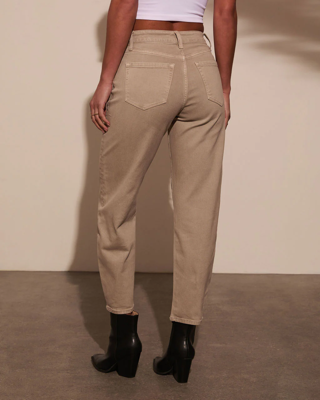 Shelby Mid Rise Barrel Jeans