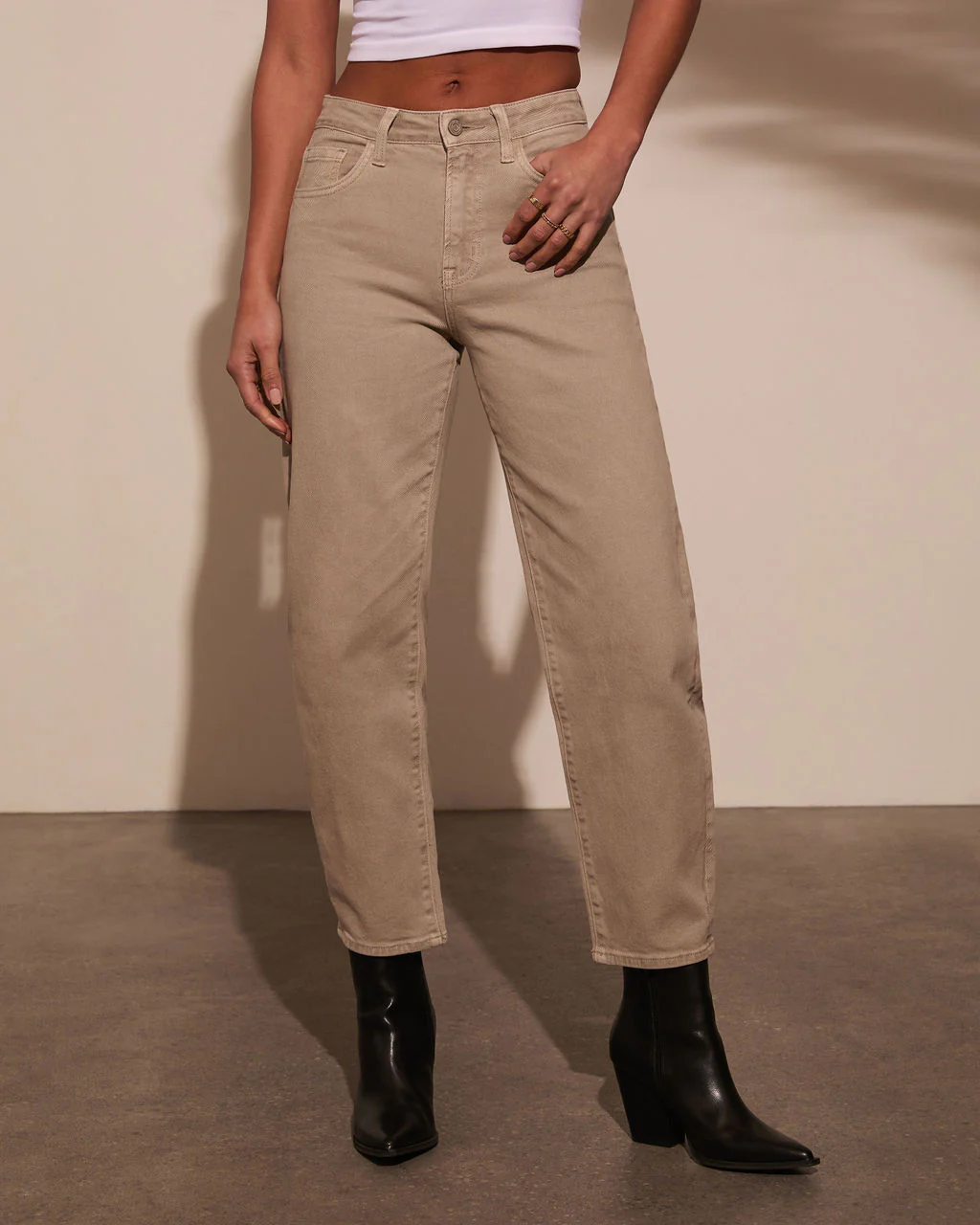 Shelby Mid Rise Barrel Jeans