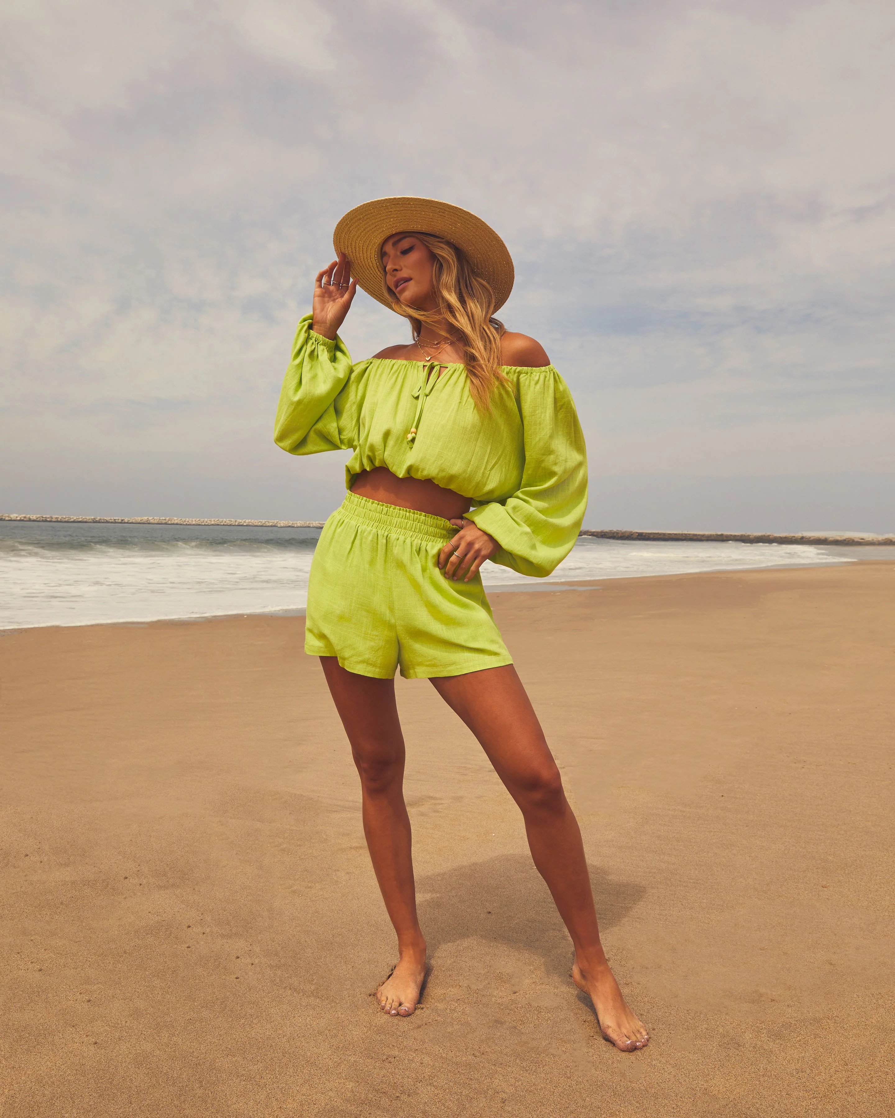 Elysia High Rise Elastic Waist Pocketed Shorts