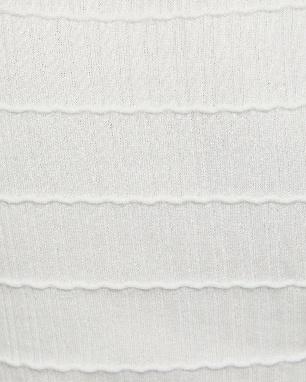 Rhegen Ruffle Ribbed Top