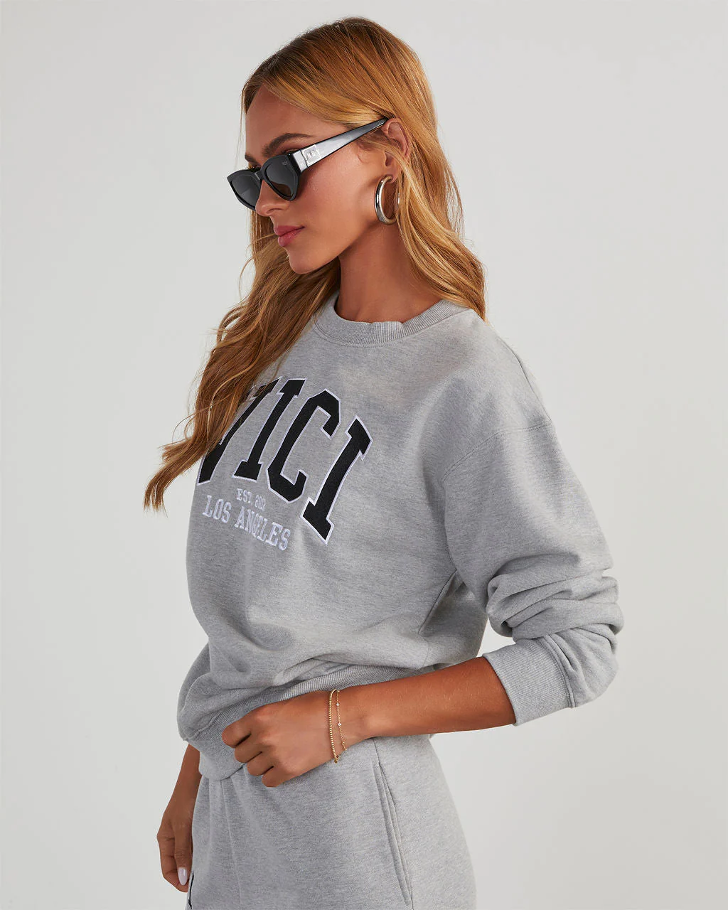 VICI Logo Crew Neck Sweatshirt