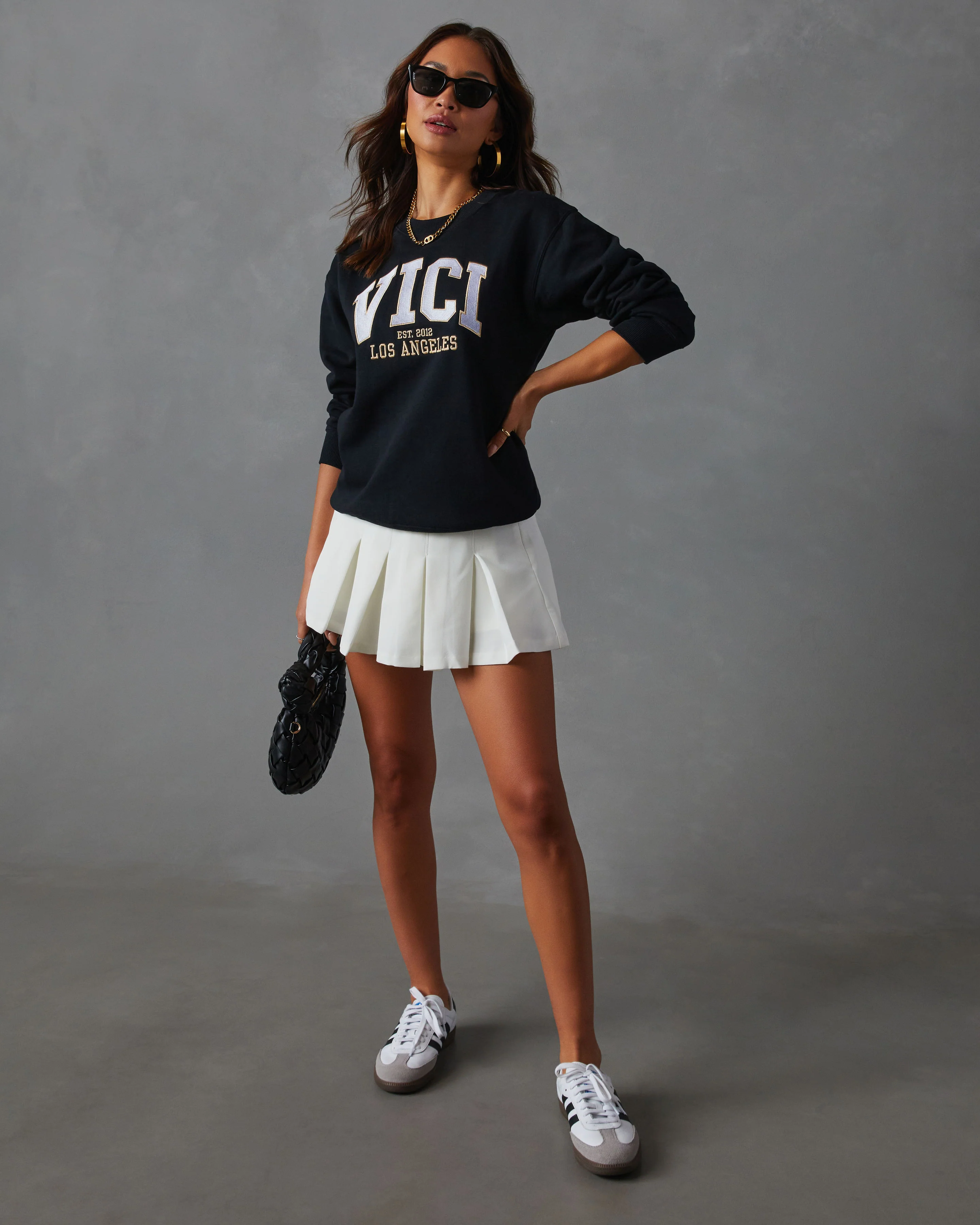 VICI Logo Crew Neck Sweatshirt