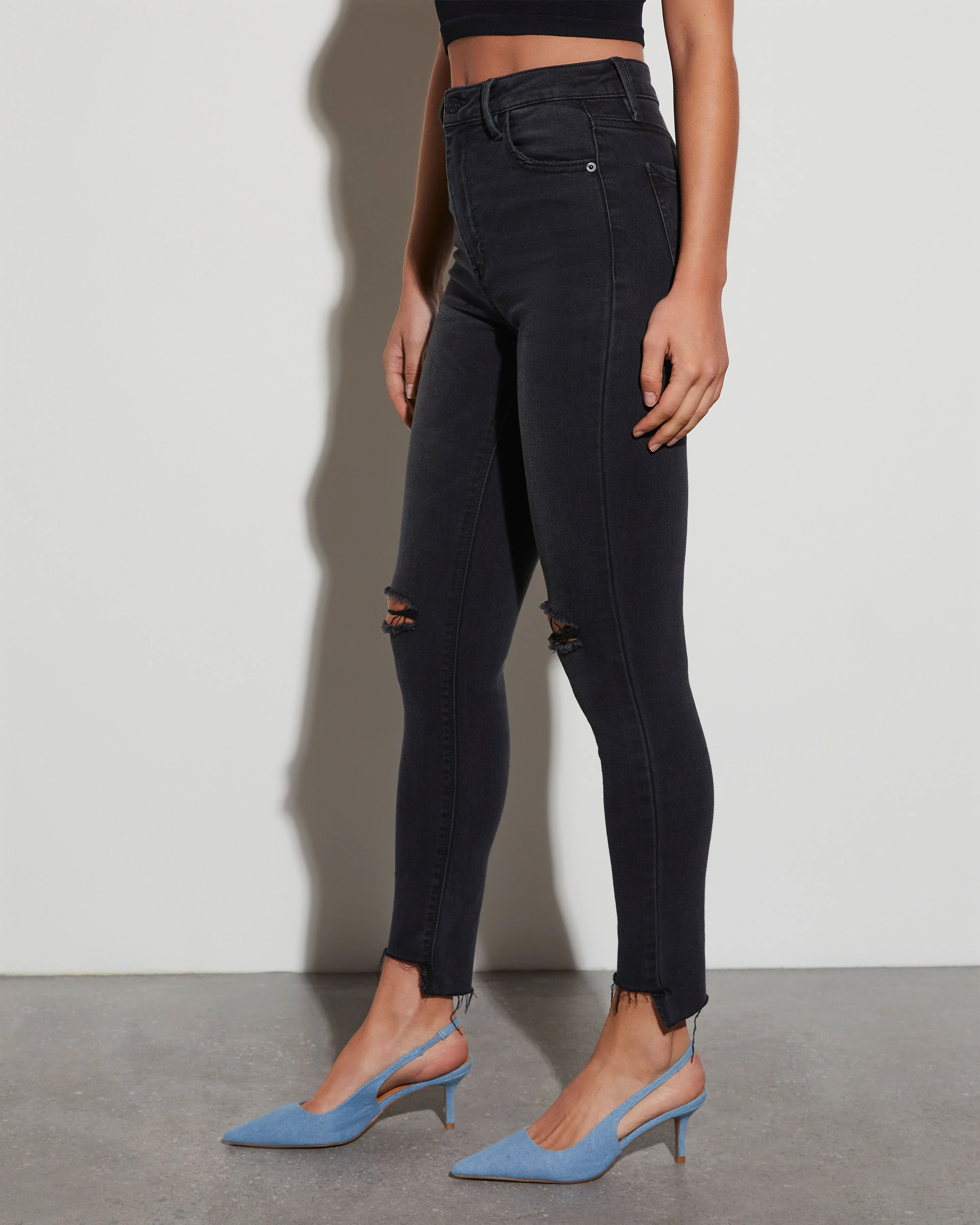 Volt High Rise Distressed Skinny