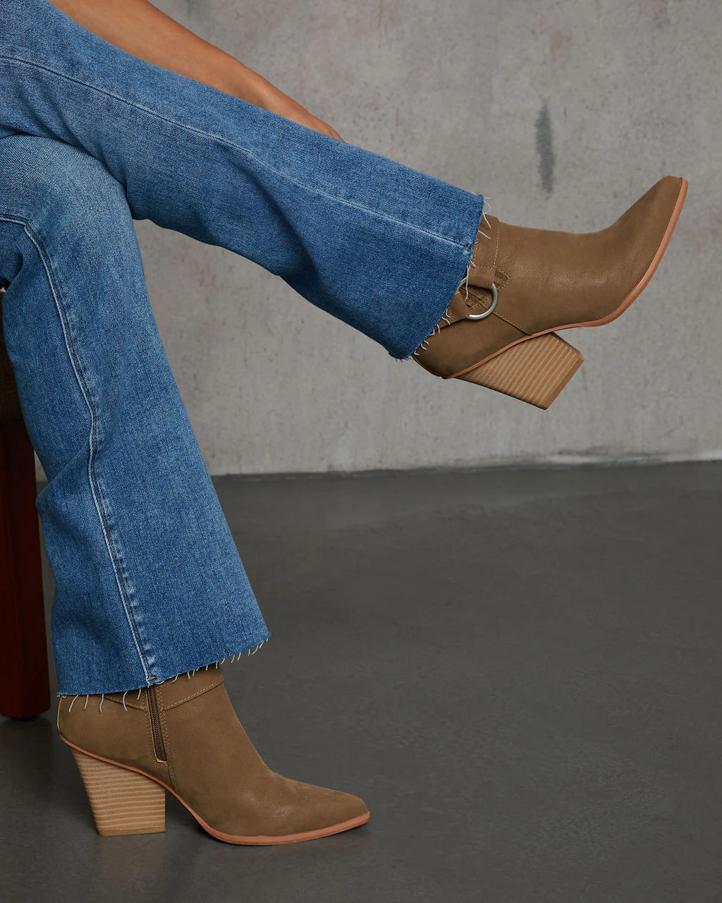 Kendlen Mid Rise Flare Denim