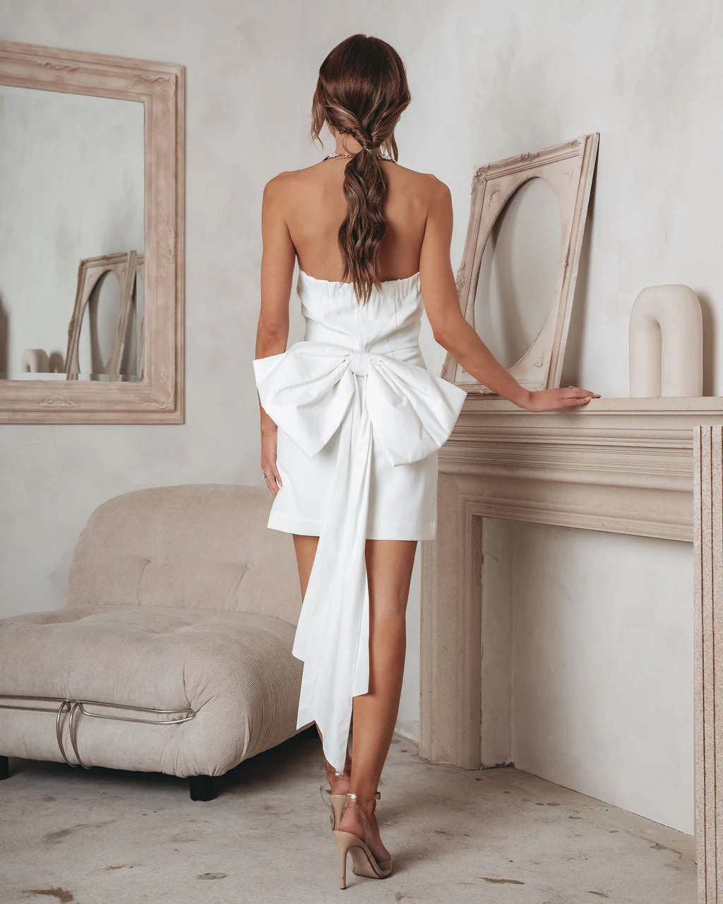 Attention Getter Strapless Bow Detailed Mini Dress