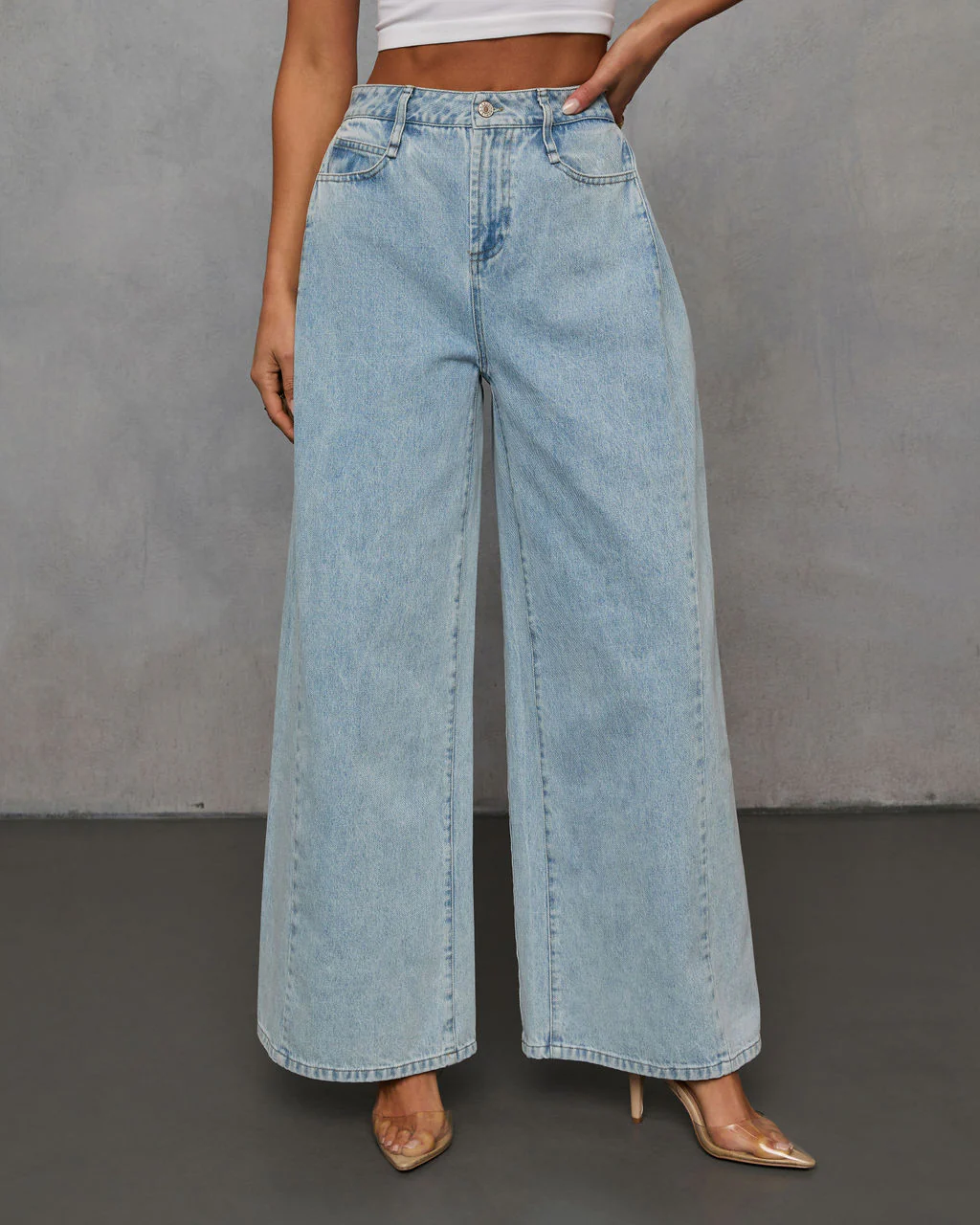 Sindy Wide Leg Pleated Jeans