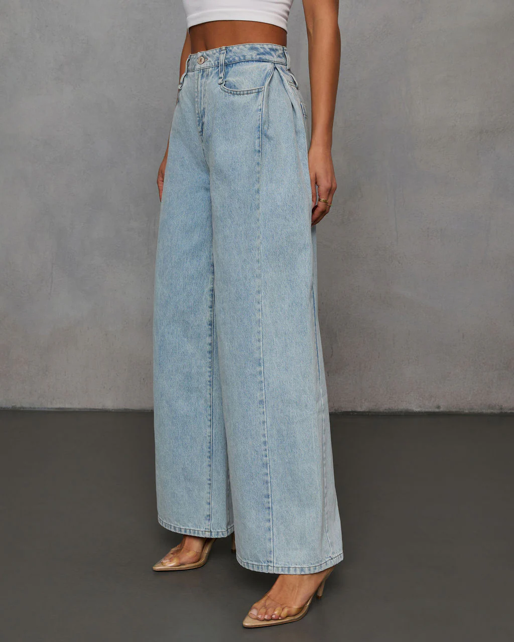 Sindy Wide Leg Pleated Jeans