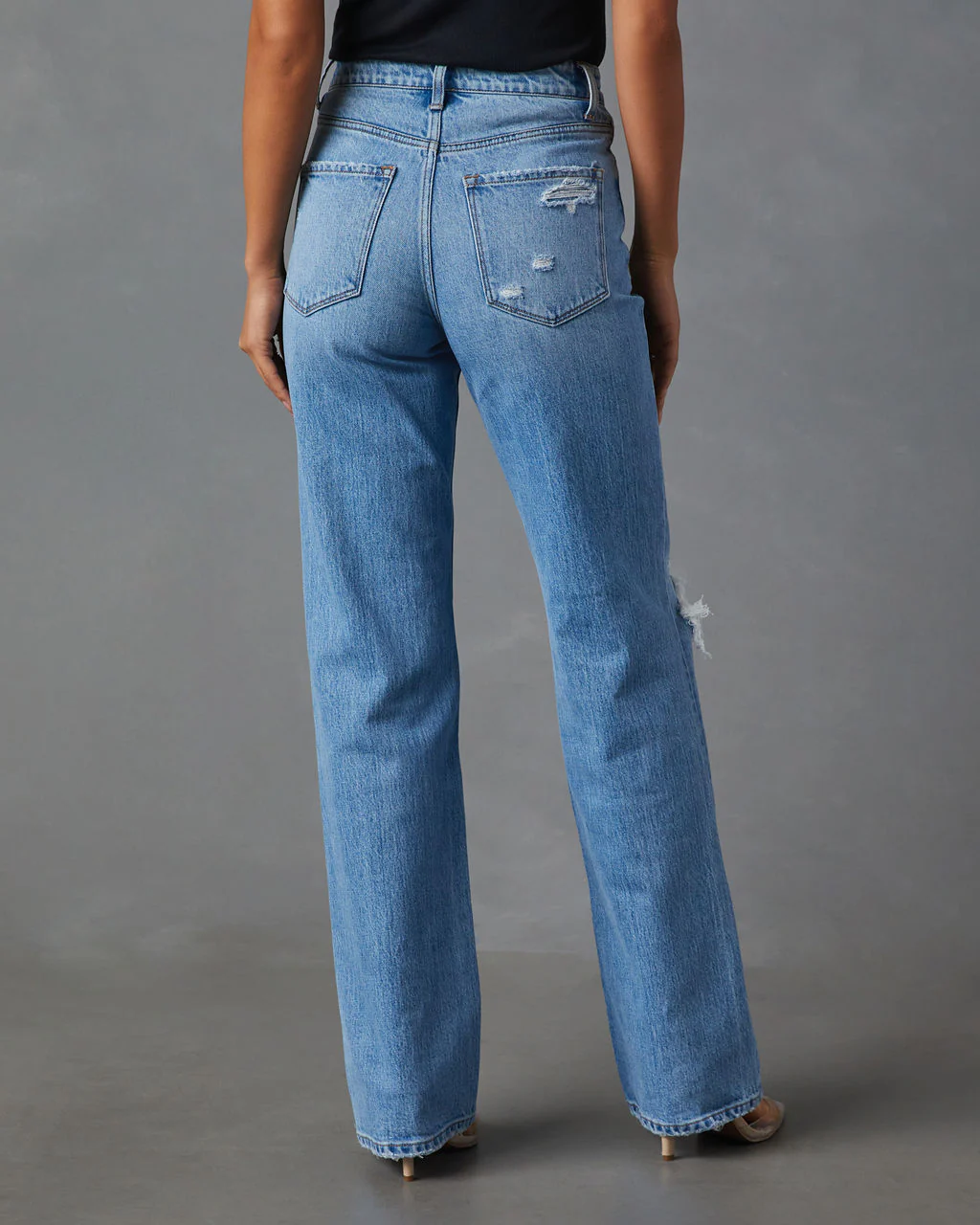 Sequoia 90s Fit Distressed Straight Leg Jeans