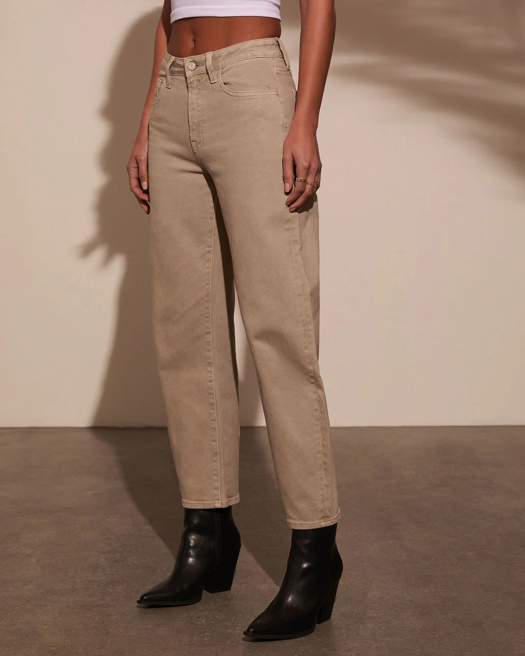 Shelby Mid Rise Barrel Jeans