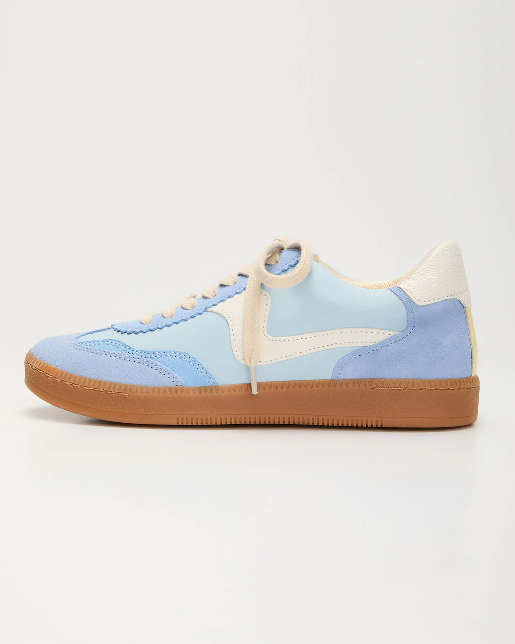 Right Catch Sneakers